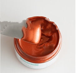 Acrylic Pigment Applied To Metal Scented Candle