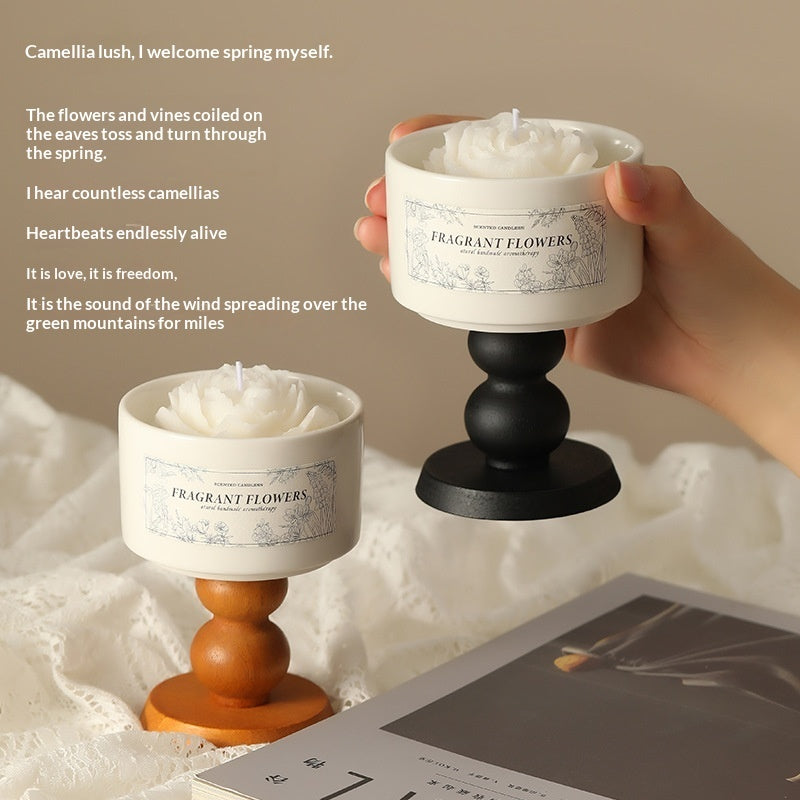 Camellia-scented Candle In A Stem Glass For A Premium, Sophisticated Vibe