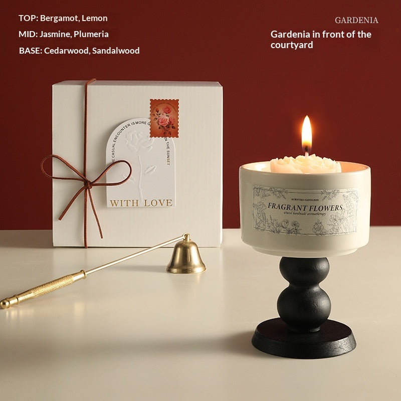 Camellia-scented Candle In A Stem Glass For A Premium, Sophisticated Vibe